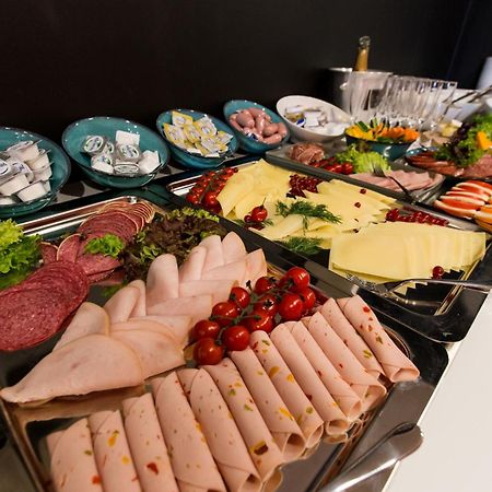 德累斯顿机场dormero酒店 外观 照片